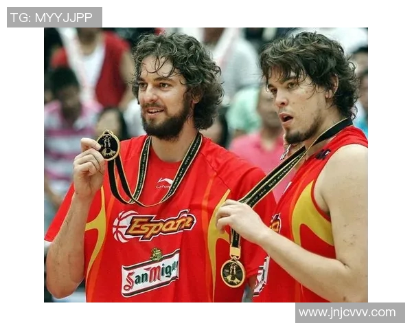 加拿篮球明星的辉煌历程与未来展望：从草根到NBA的传奇故事